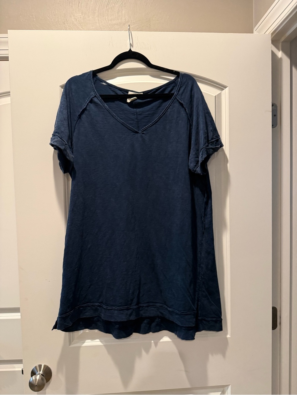 White Crow Navy Blue Short-Sleeve V-Neck Tunic
